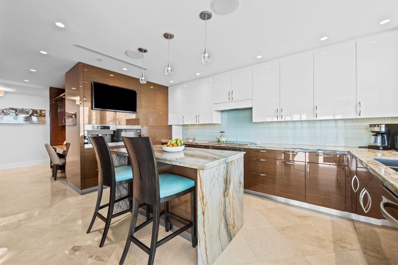 3055 Harbor Drive 1403 photo 12