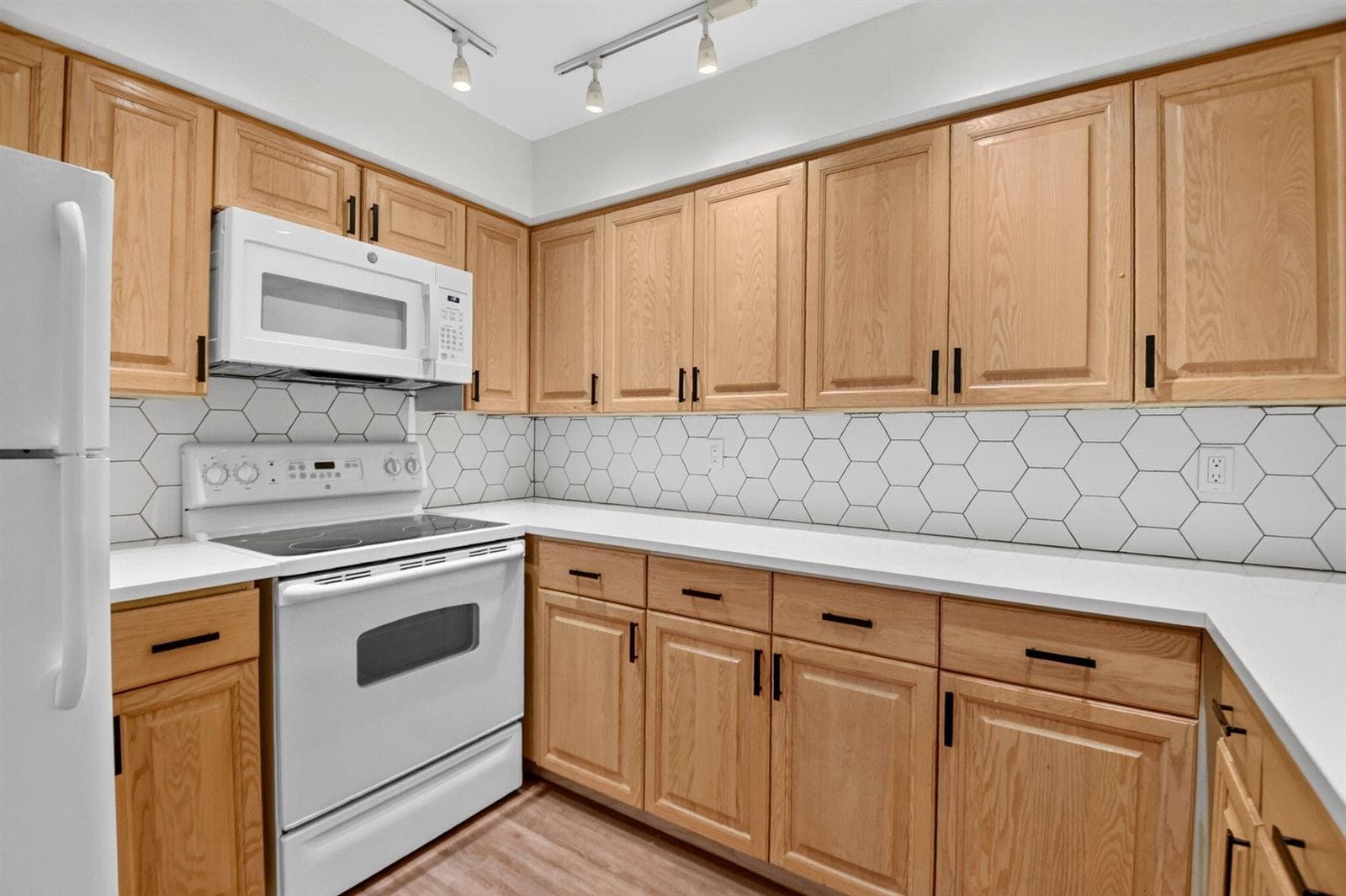 3589 S OCEAN Boulevard 909 photo 18