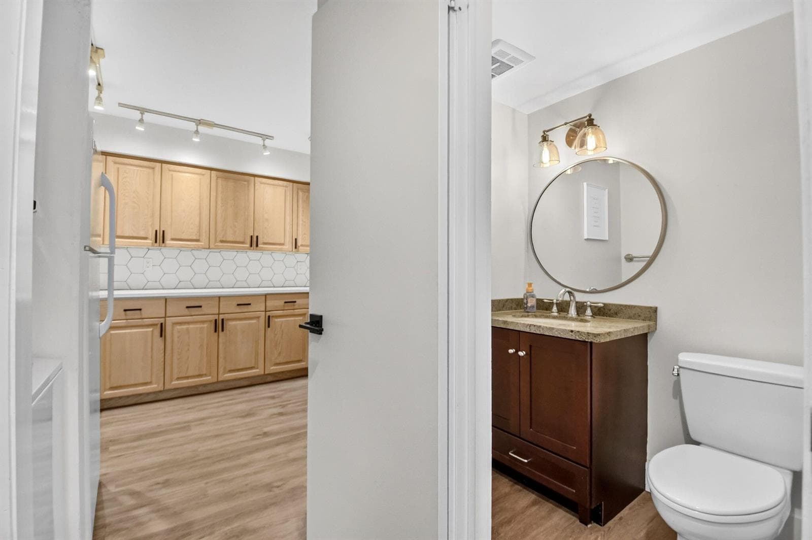 3589 S OCEAN Boulevard 909 photo 11
