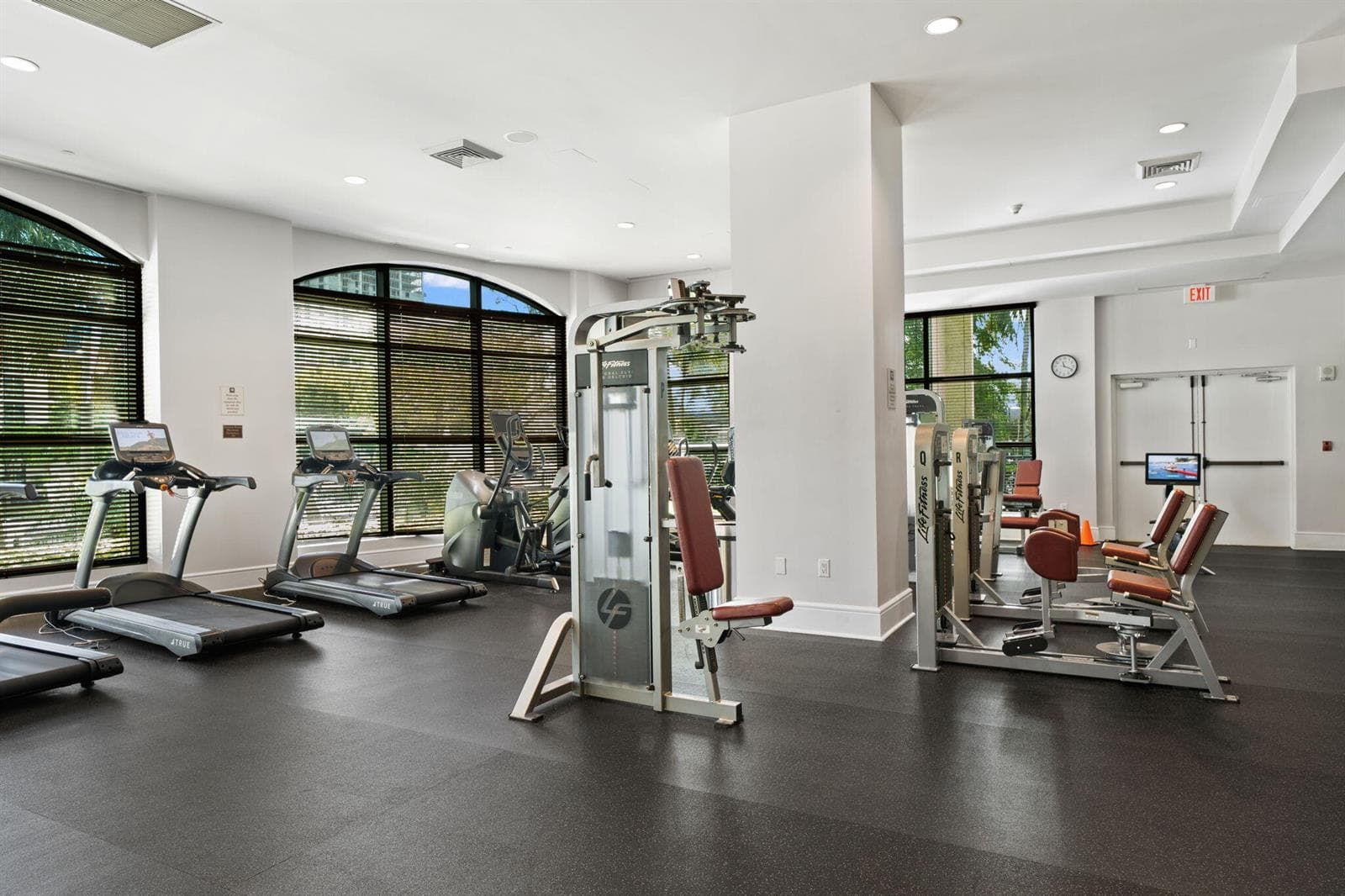 610 W Las Olas Boulevard 115N photo 21
