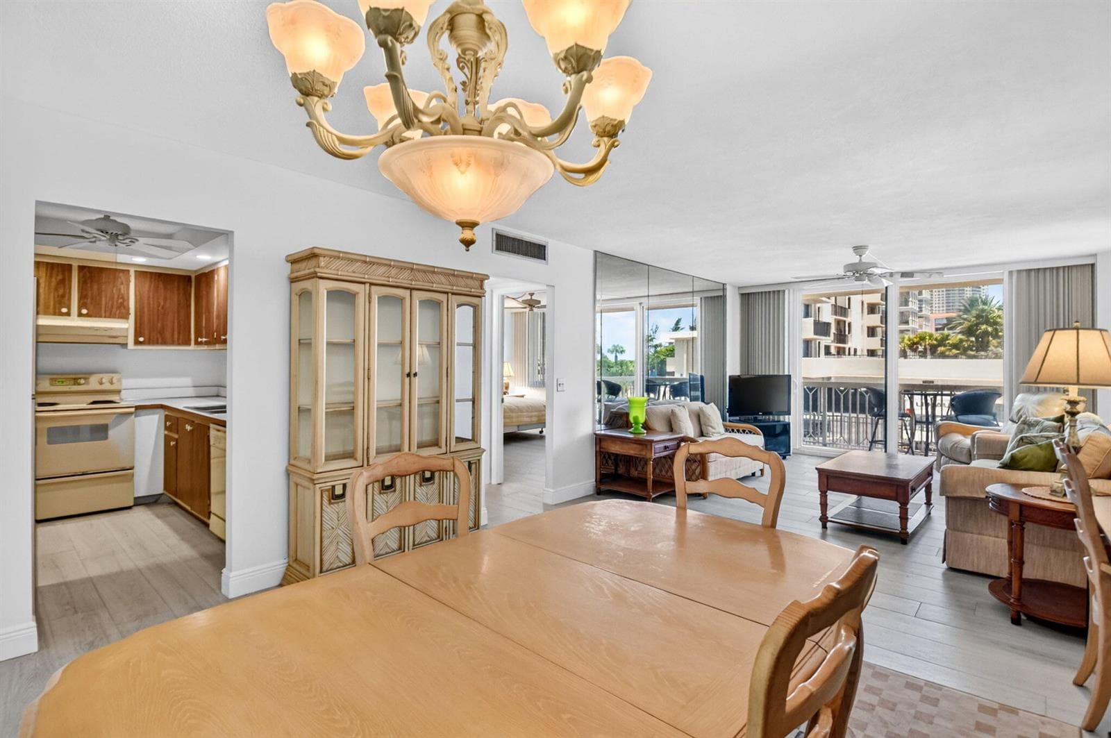 125 S OCEAN Avenue 211 photo 17