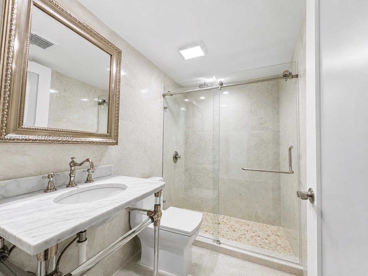 1700 NW N River Dr 805 photo 17