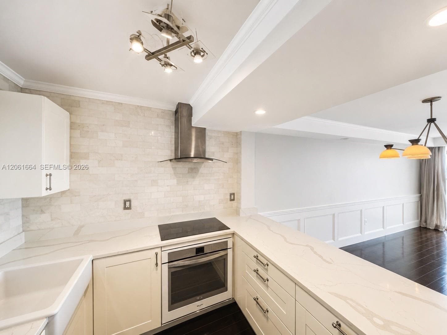 1700 NW N River Dr 805 photo 5