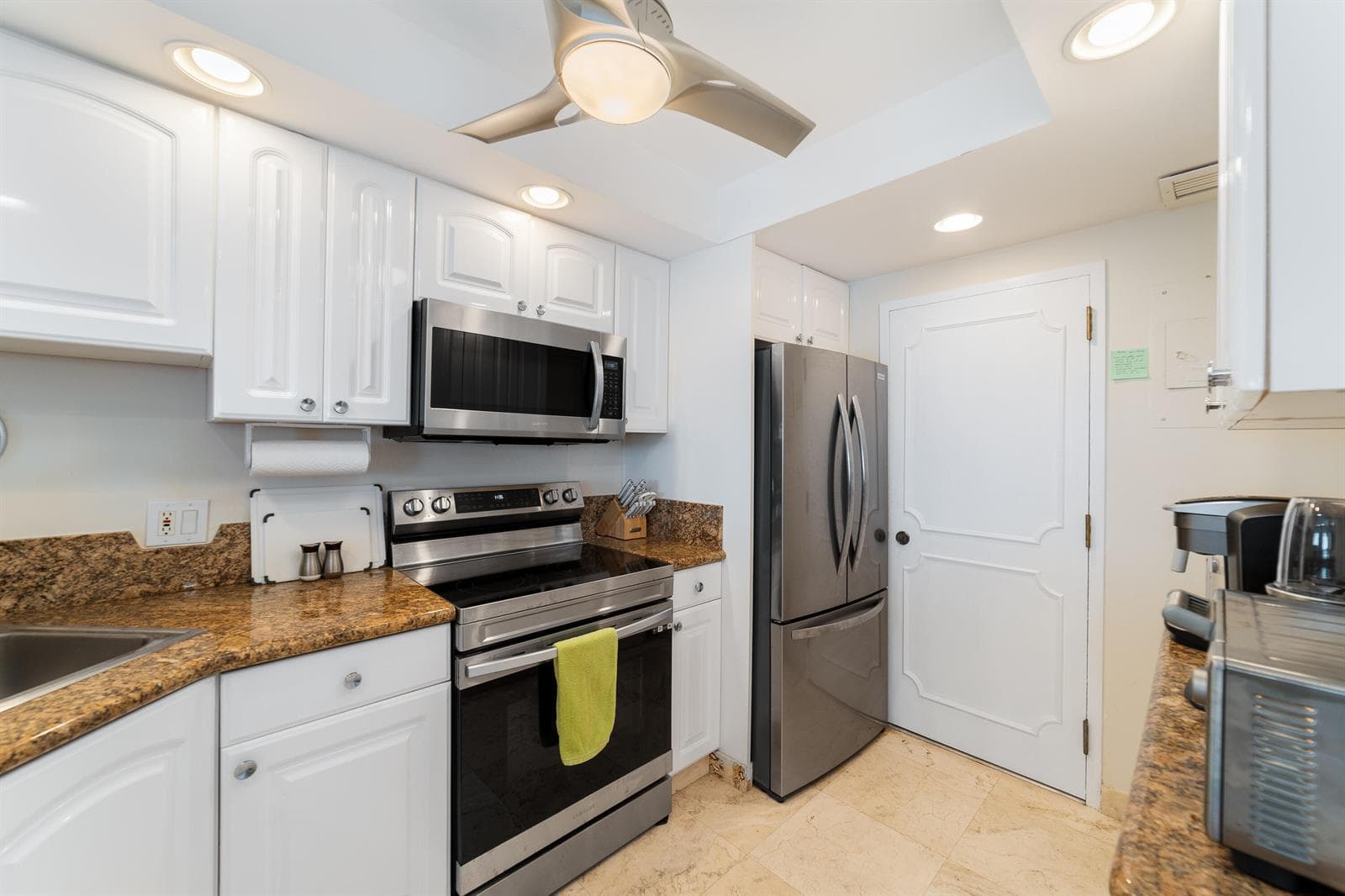 5100 Dupont Boulevard 10N photo 9