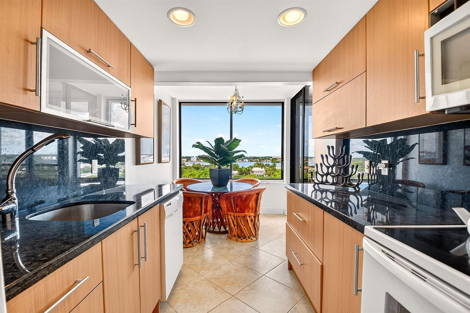 3589 S Ocean Boulevard 908 photo 13