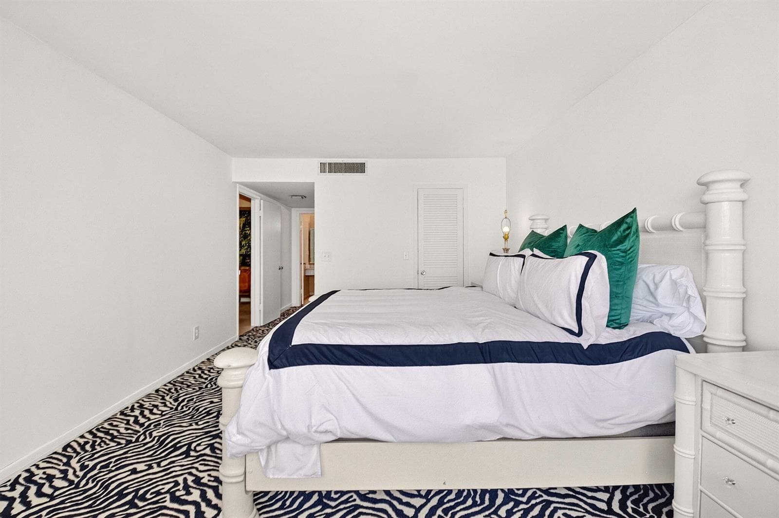 3589 S Ocean Boulevard 908 photo 18