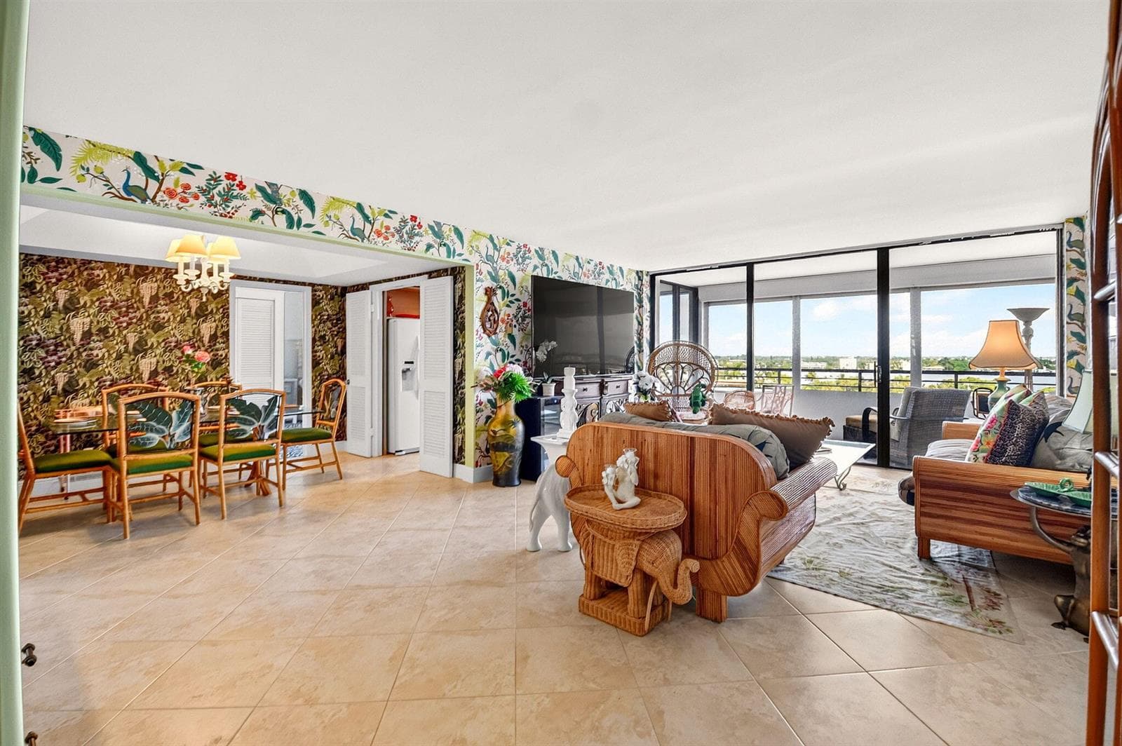 3589 S Ocean Boulevard 908 photo 4