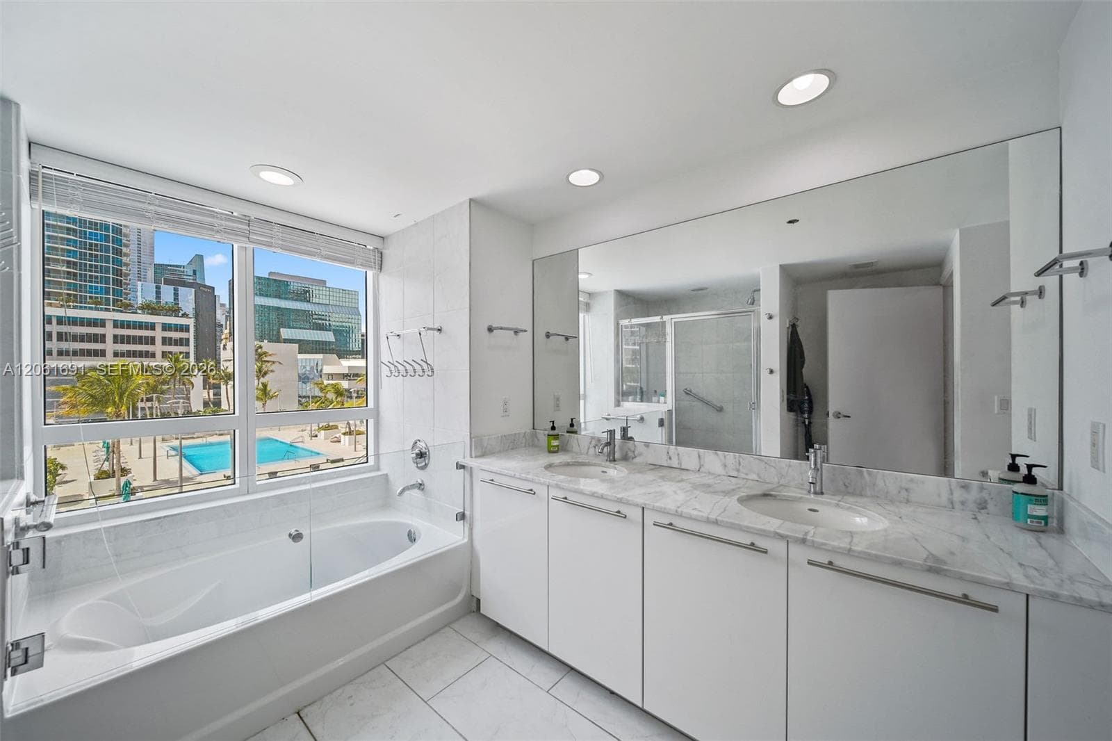 950 Brickell Bay Dr 1211 photo 11