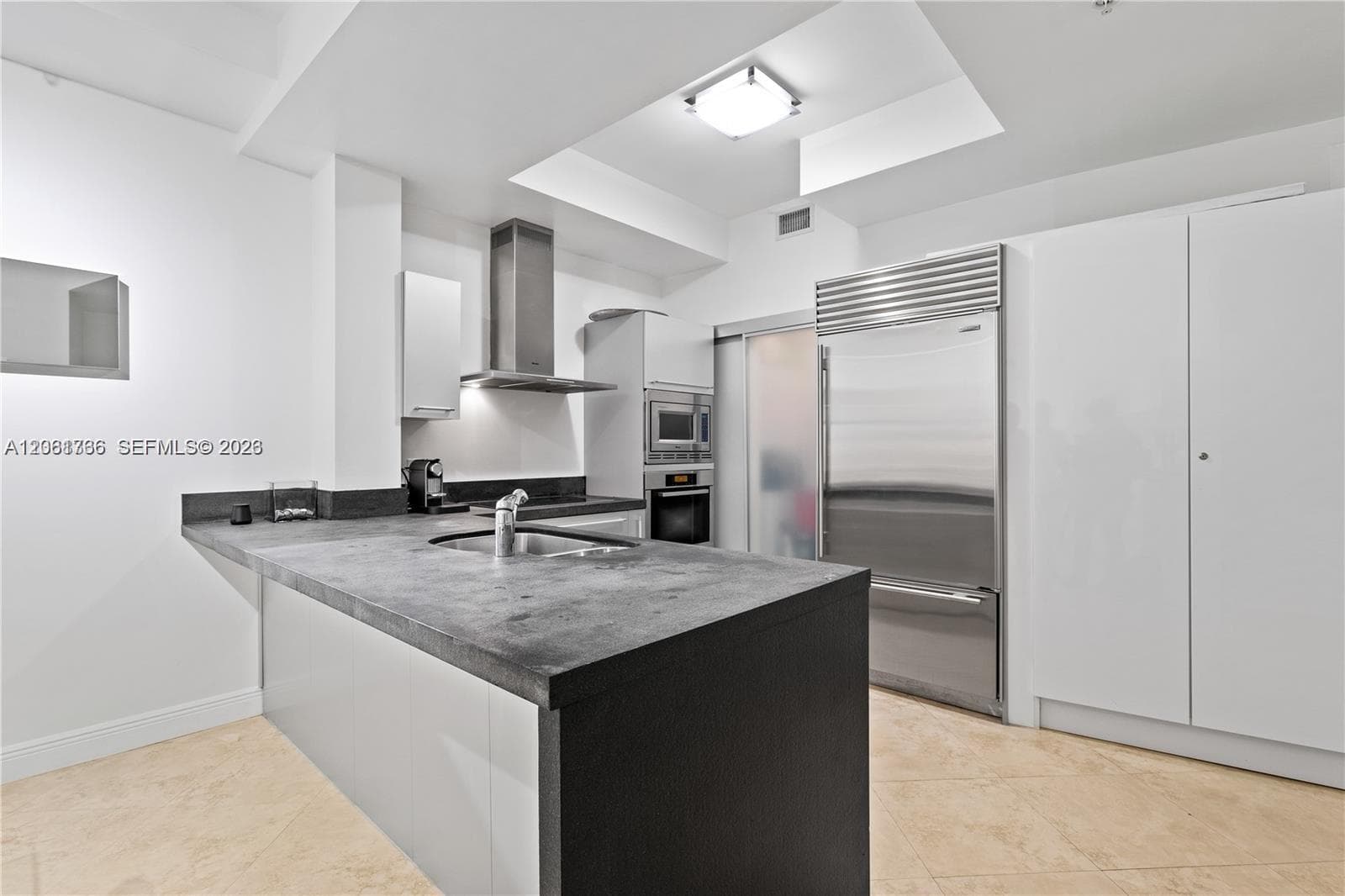 18201 Collins Ave 3702 photo 9