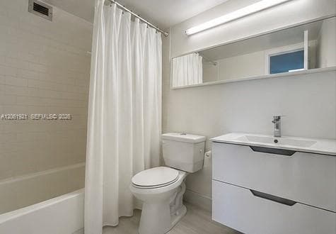 200 Leslie Dr 1017 photo 17