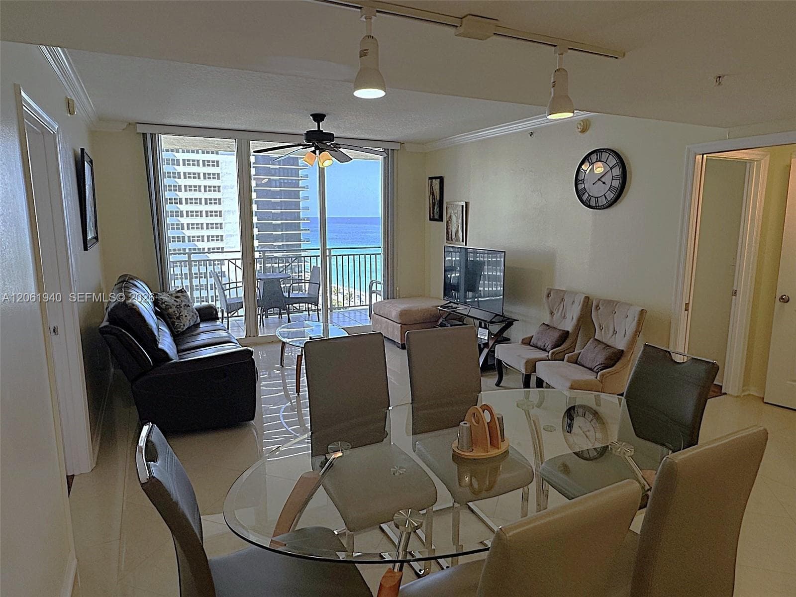 2080 S Ocean Drive 1606 photo 6