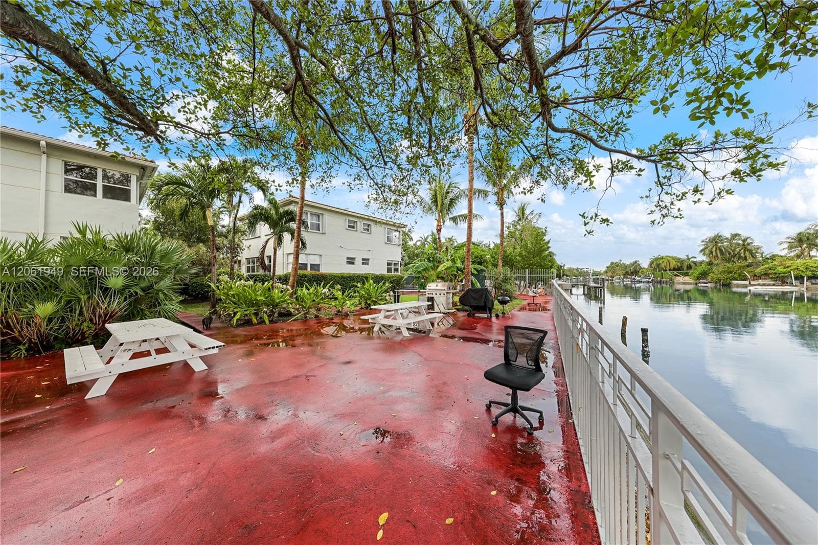 1289 Marseille Dr 45 photo 17