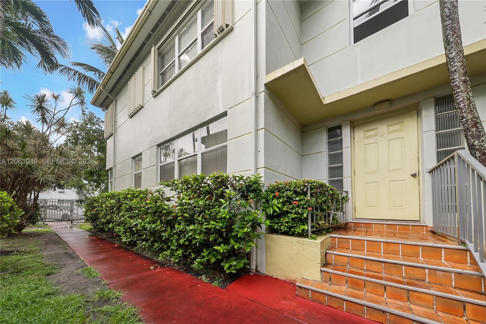 1289 Marseille Dr 45 photo 15