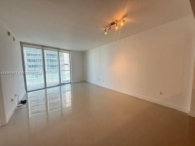 475 Brickell Ave 2411 photo 5