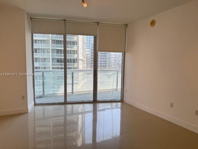 475 Brickell Ave 2411 photo 8
