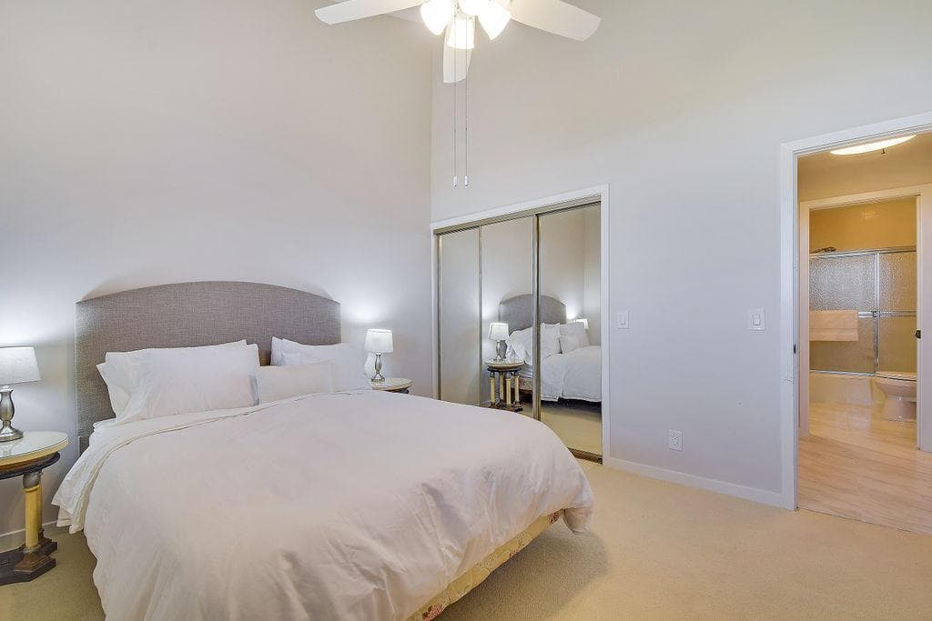 11370 Twelve Oaks Way 614 photo 8