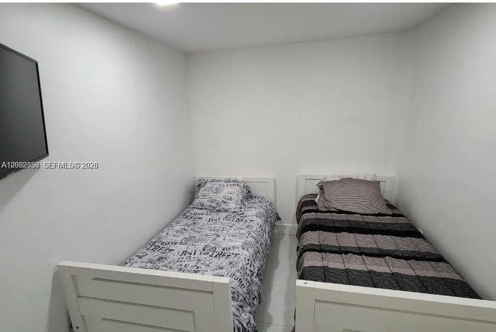 3725 S Ocean Dr 1507 photo 7