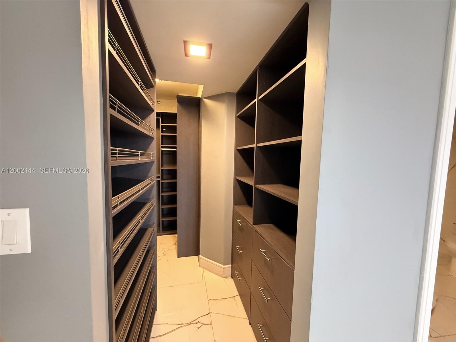 290 174th St 1005 photo 14