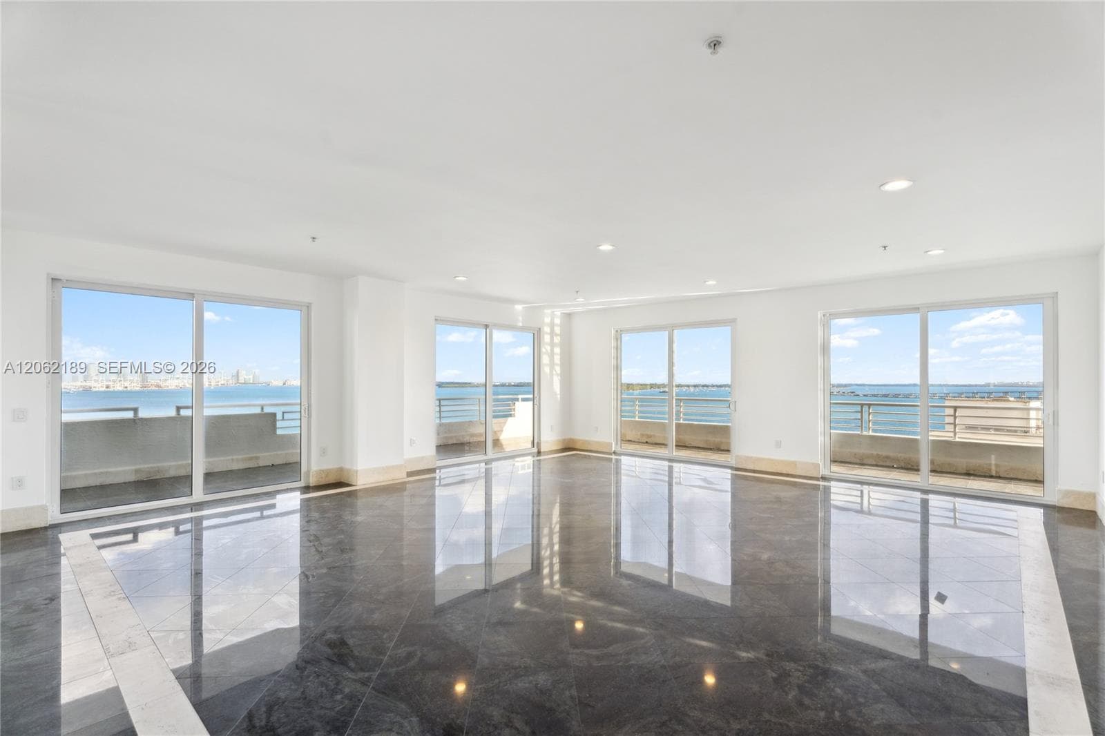 1402 Brickell Bay Dr 1601 photo 2