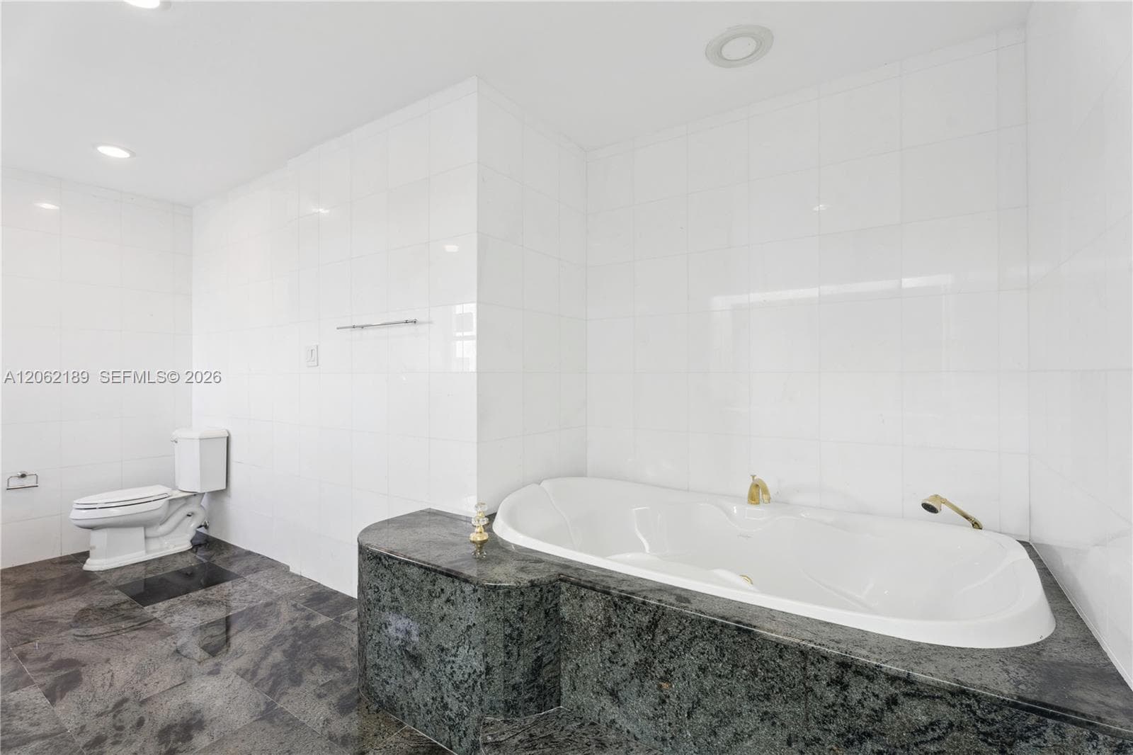 1402 Brickell Bay Dr 1601 photo 13