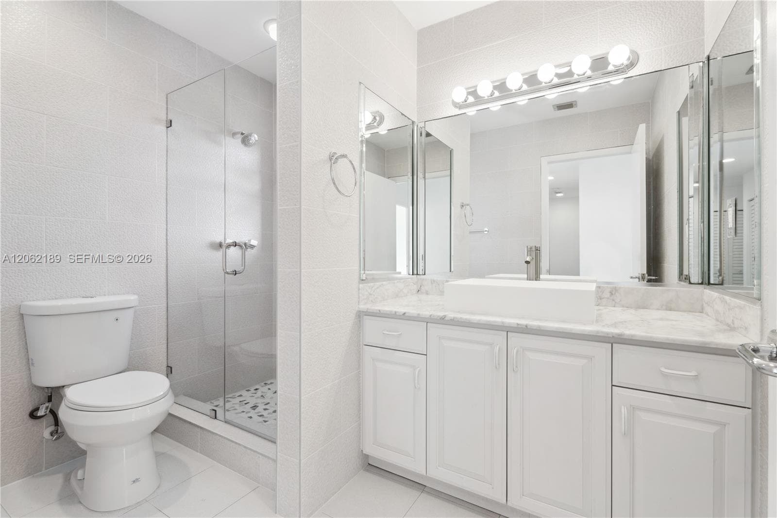 1402 Brickell Bay Dr 1601 photo 17