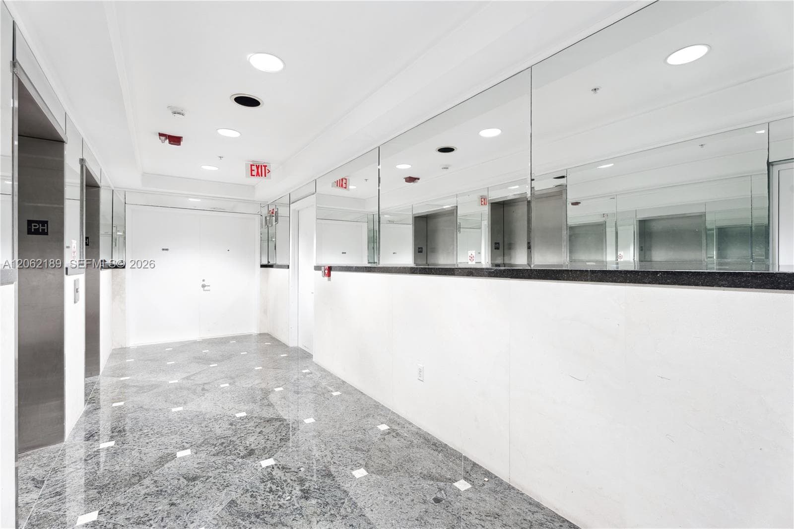 1402 Brickell Bay Dr 1601 photo 22