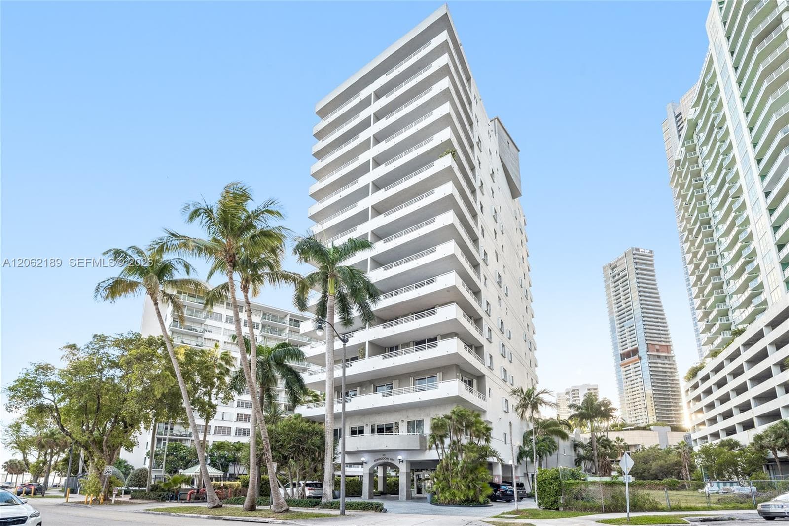 1402 Brickell Bay Dr 1601 photo 1
