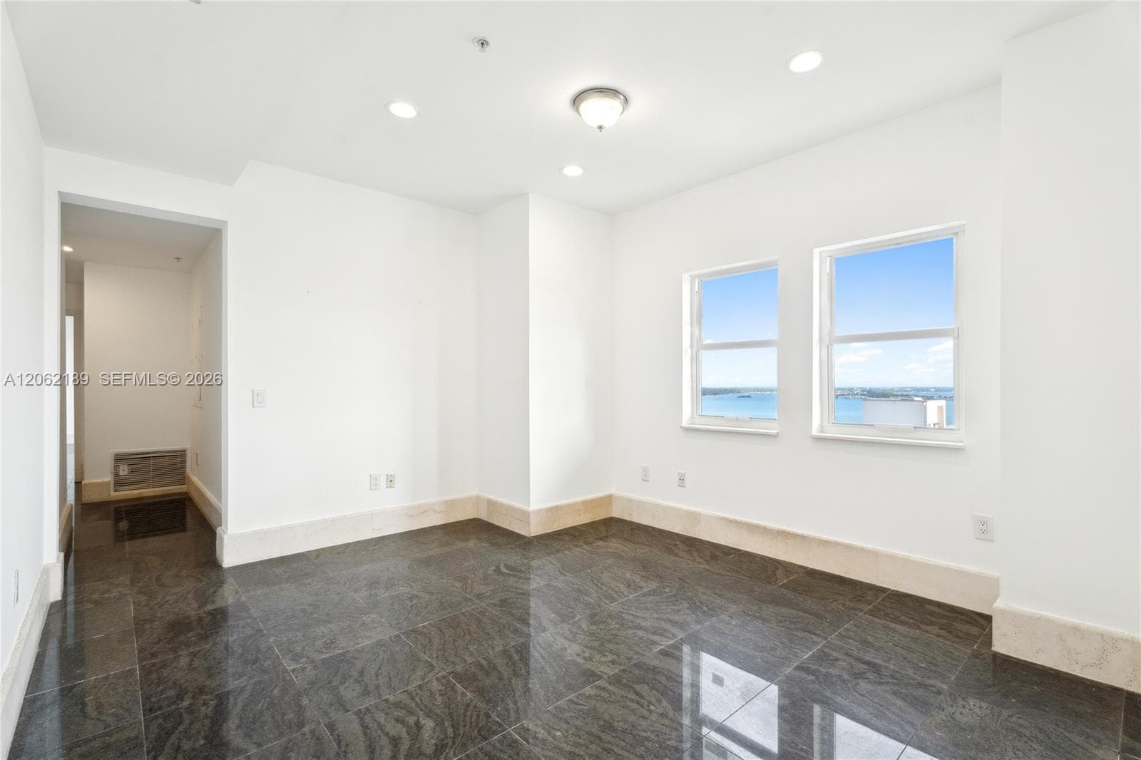 1402 Brickell Bay Dr 1601 photo 8