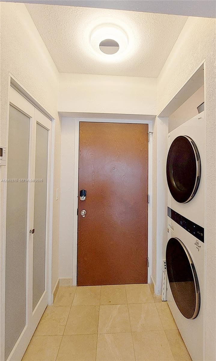 6365 Collins Ave 905 photo 17