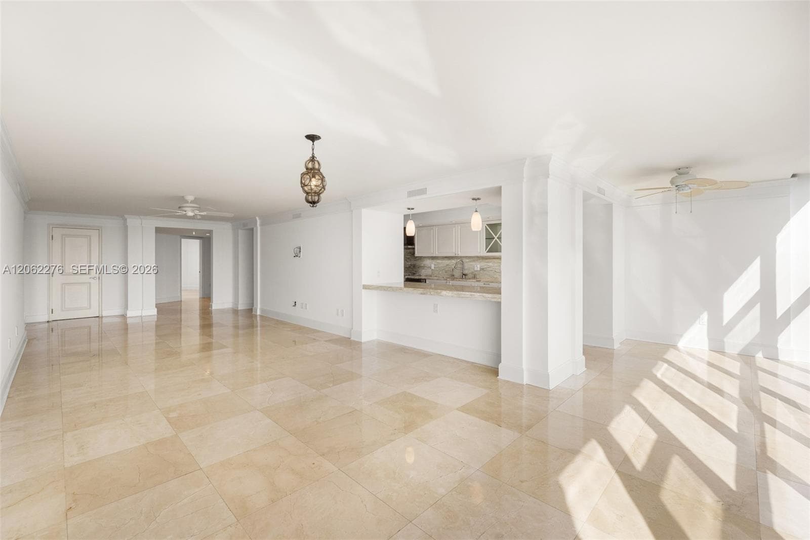 600 Grapetree Dr 11DN photo 7