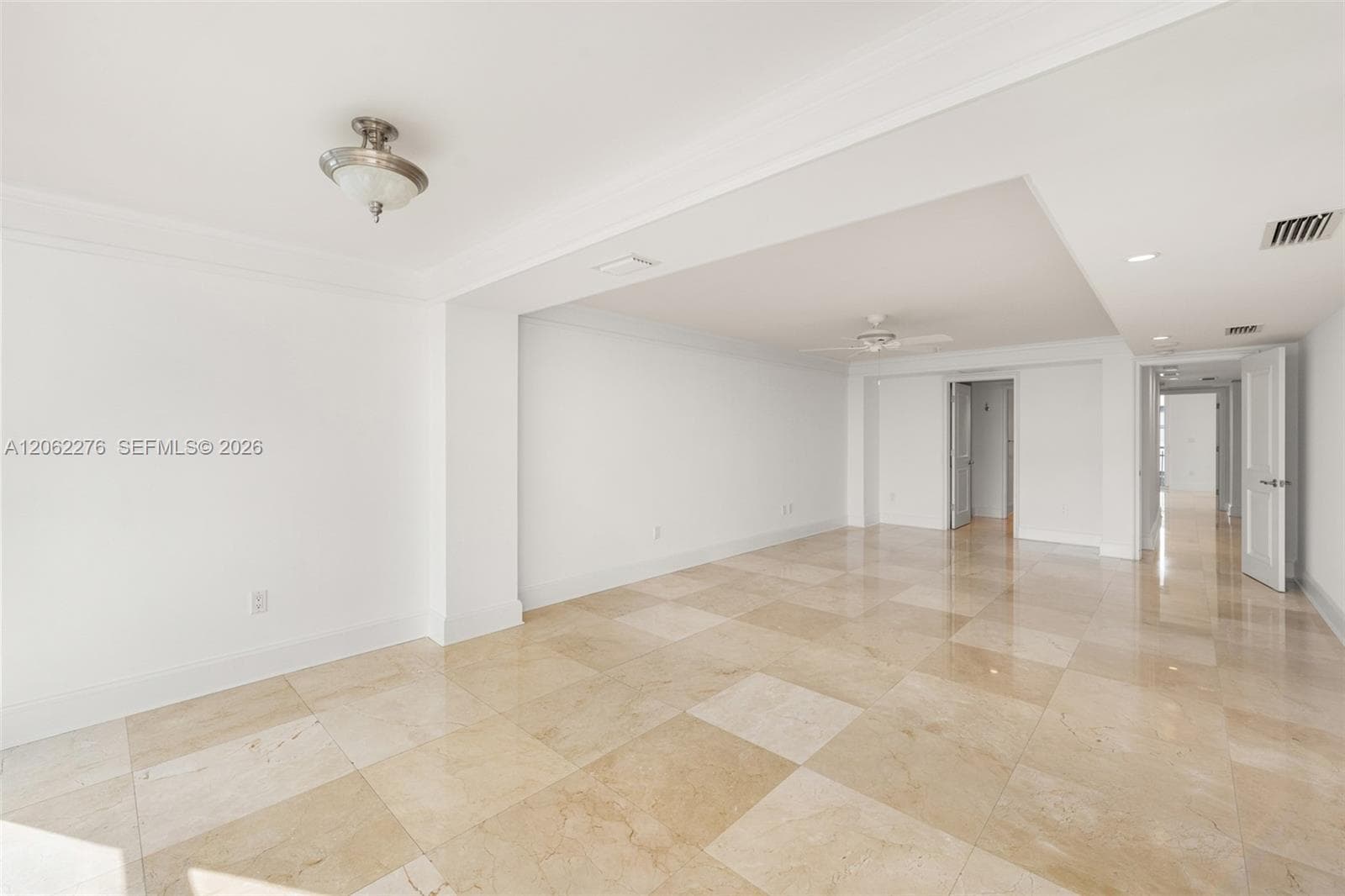 600 Grapetree Dr 11DN photo 20