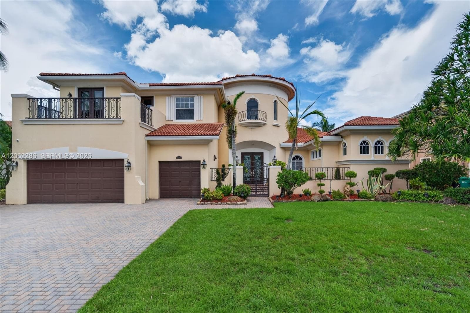 11867 NW 69th Pl photo 1