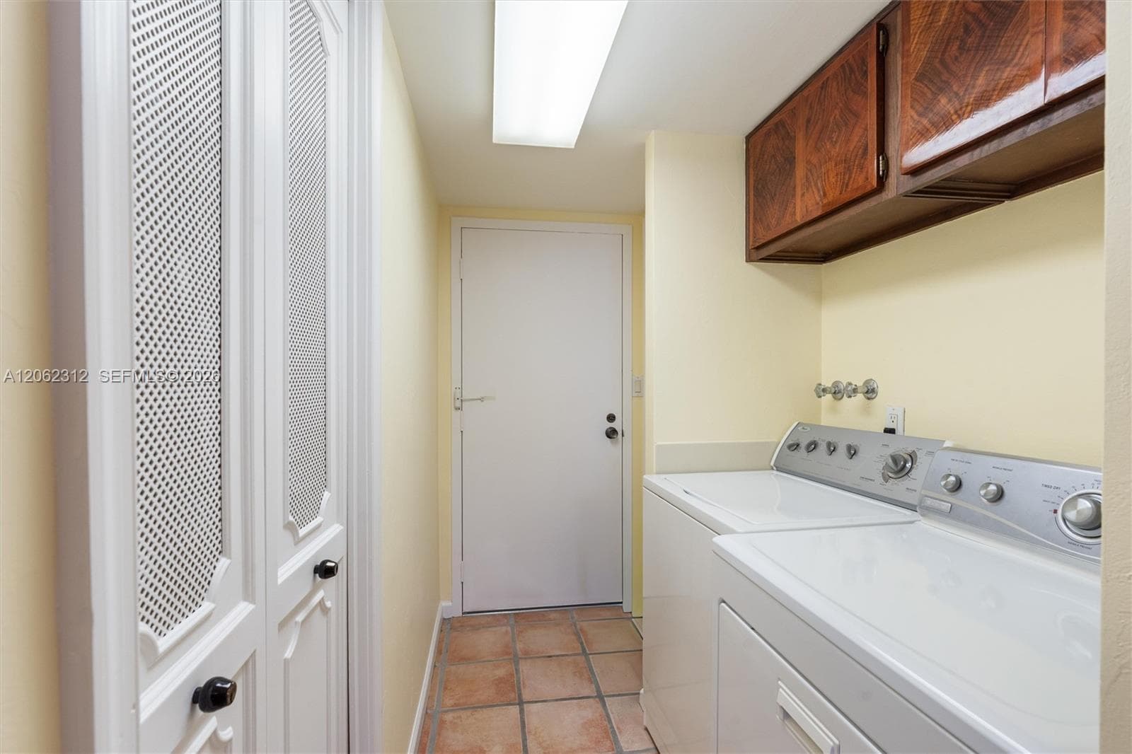 2200 S Ocean Ln 708 photo 19