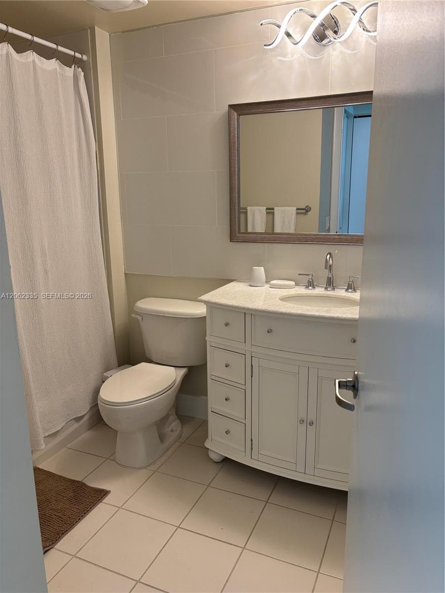 1871 NW S River Dr 801 photo 16