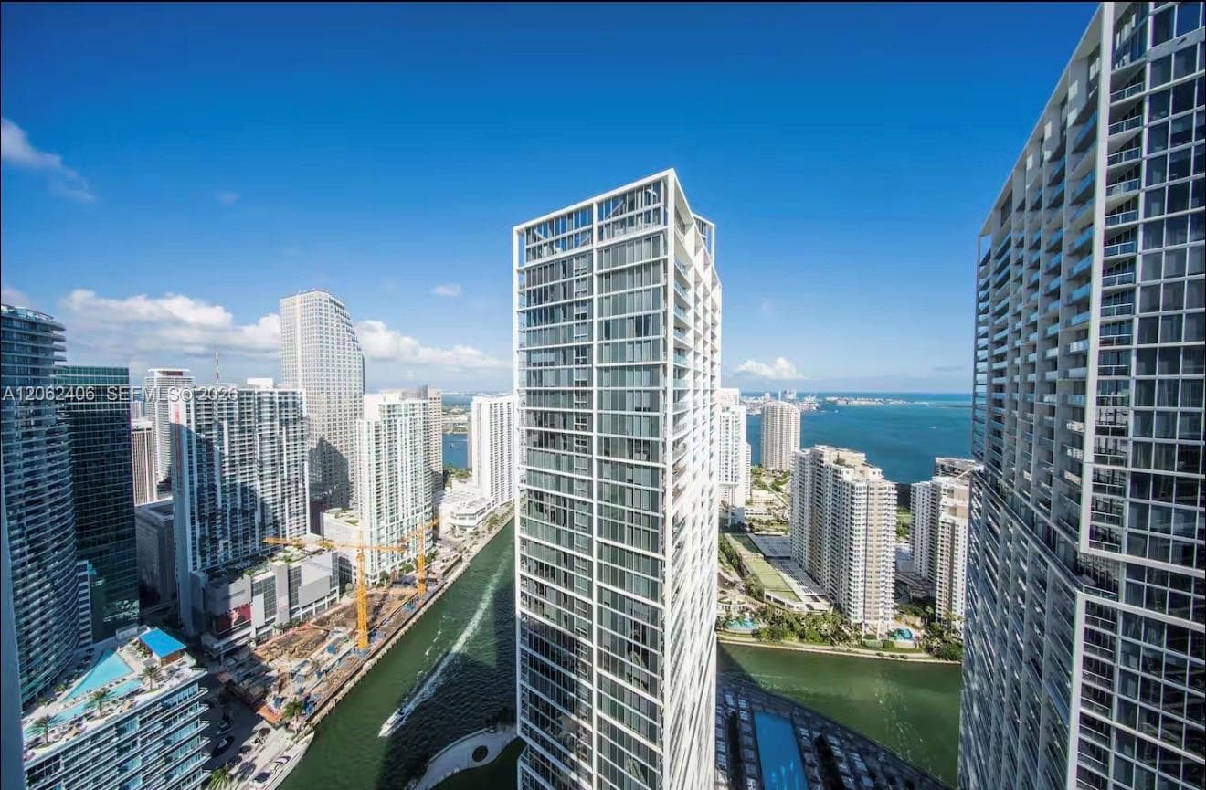 485 Brickell Ave 4711 photo 3