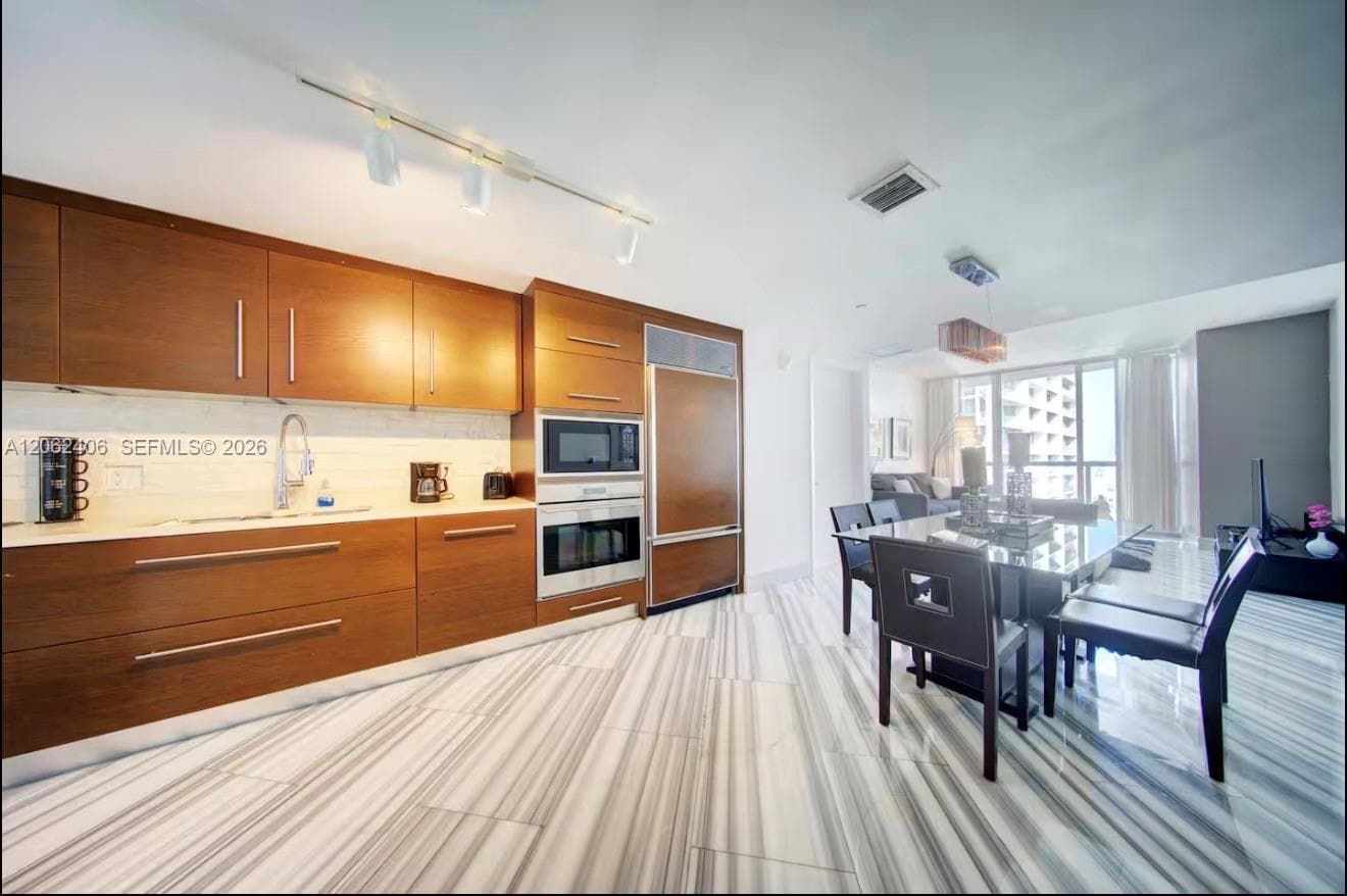 485 Brickell Ave 4711 photo 5