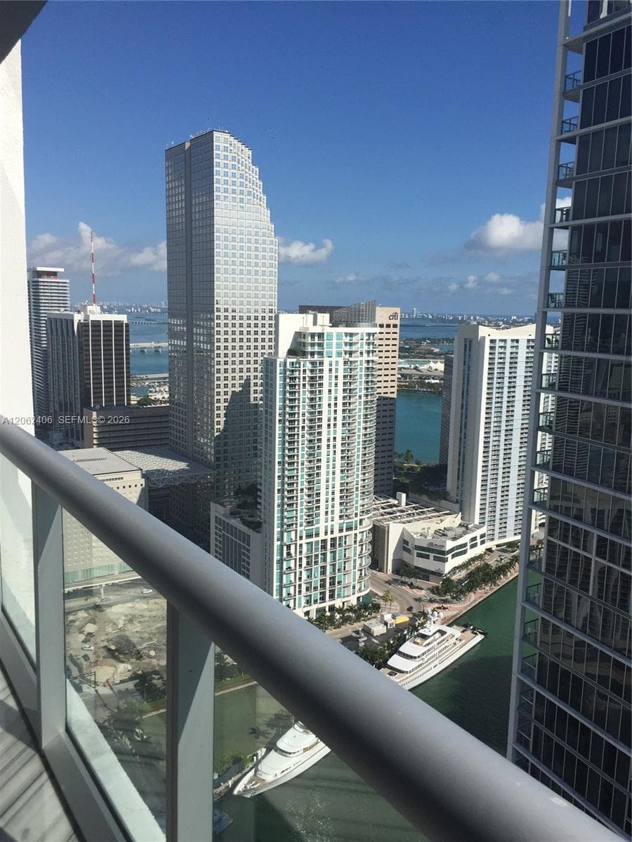 485 Brickell Ave 4711 photo 18