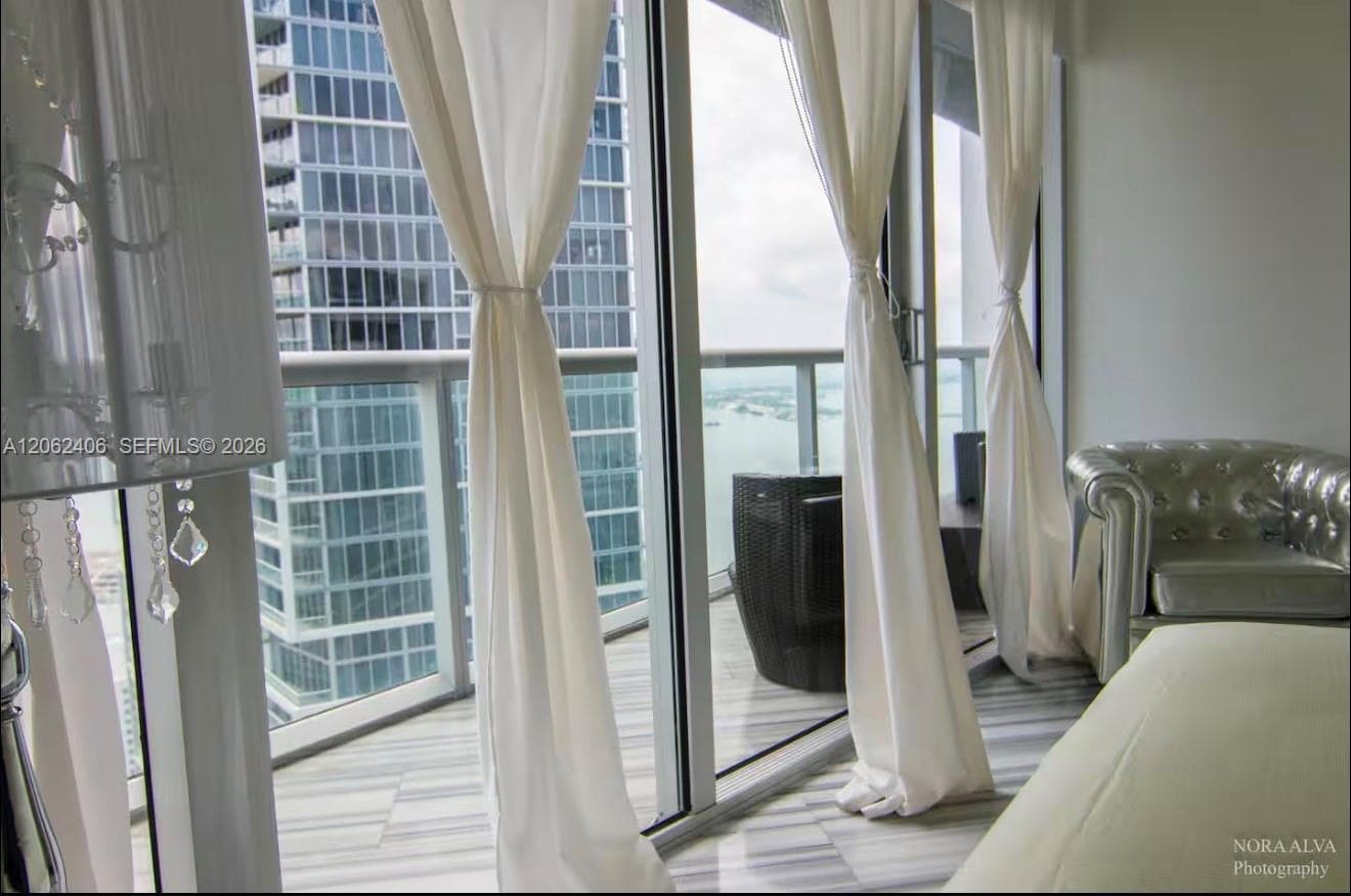 485 Brickell Ave 4711 photo 11