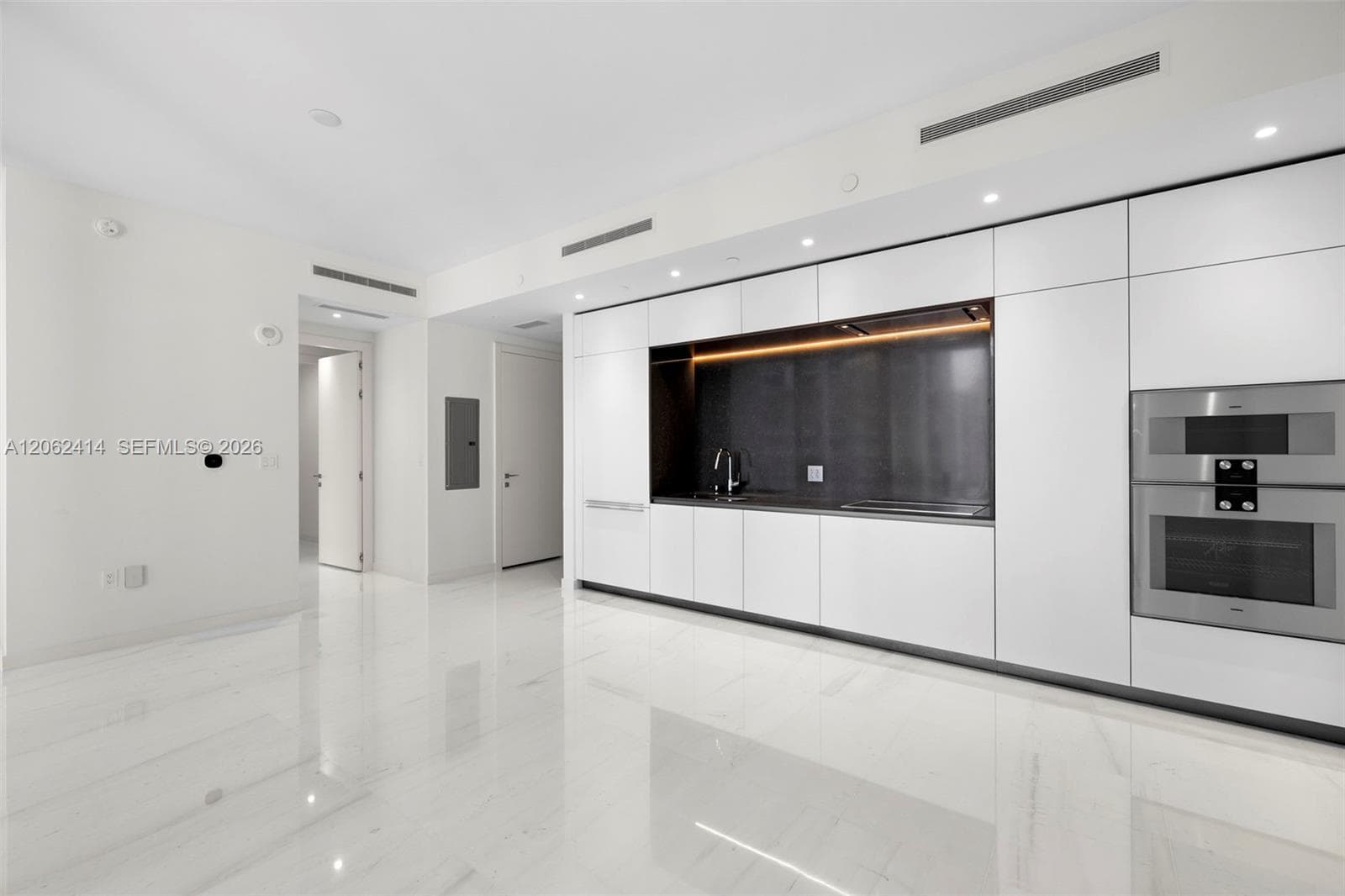 300 Biscayne Blvd Way 1708 photo 9