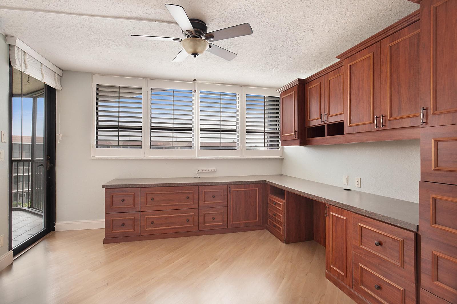 800 Jeffery Street 409 photo 13