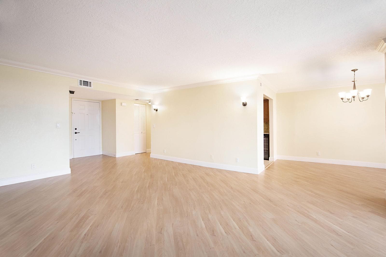 800 Jeffery Street 409 photo 7