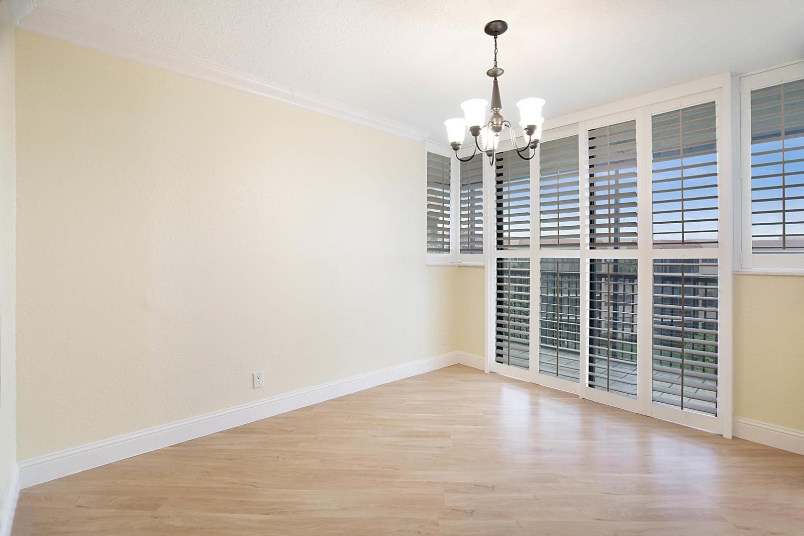 800 Jeffery Street 409 photo 9