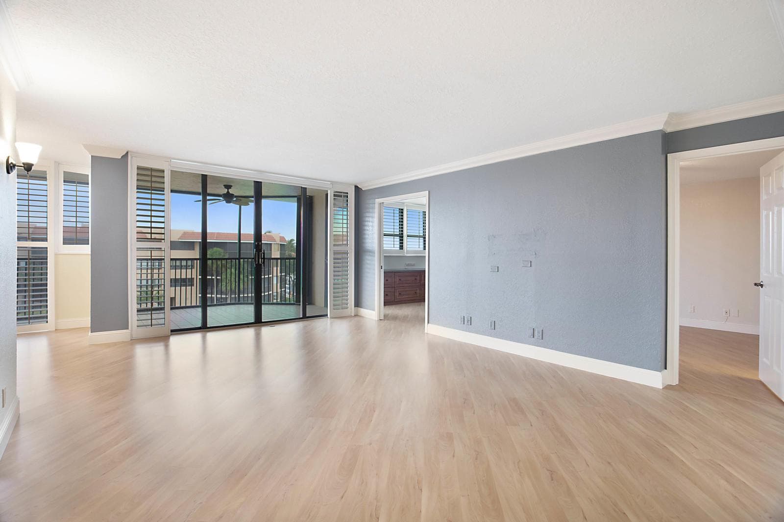 800 Jeffery Street 409 photo 11