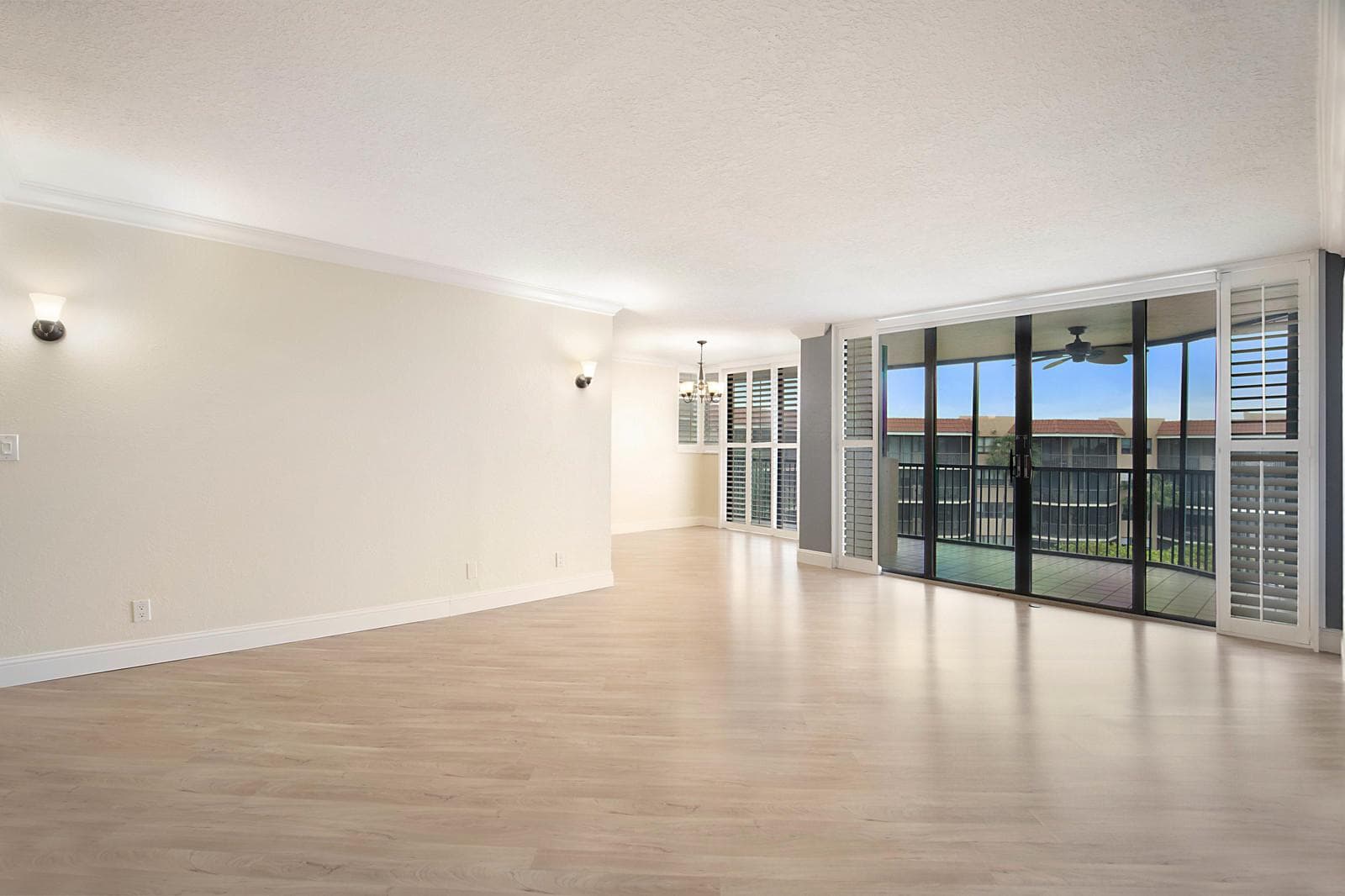 800 Jeffery Street 409 photo 8