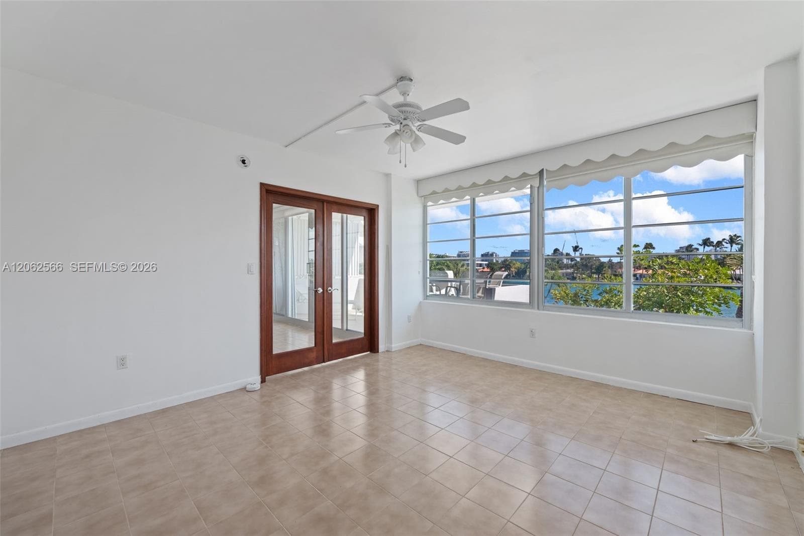 9101 E Bay Harbor Dr 204 photo 10