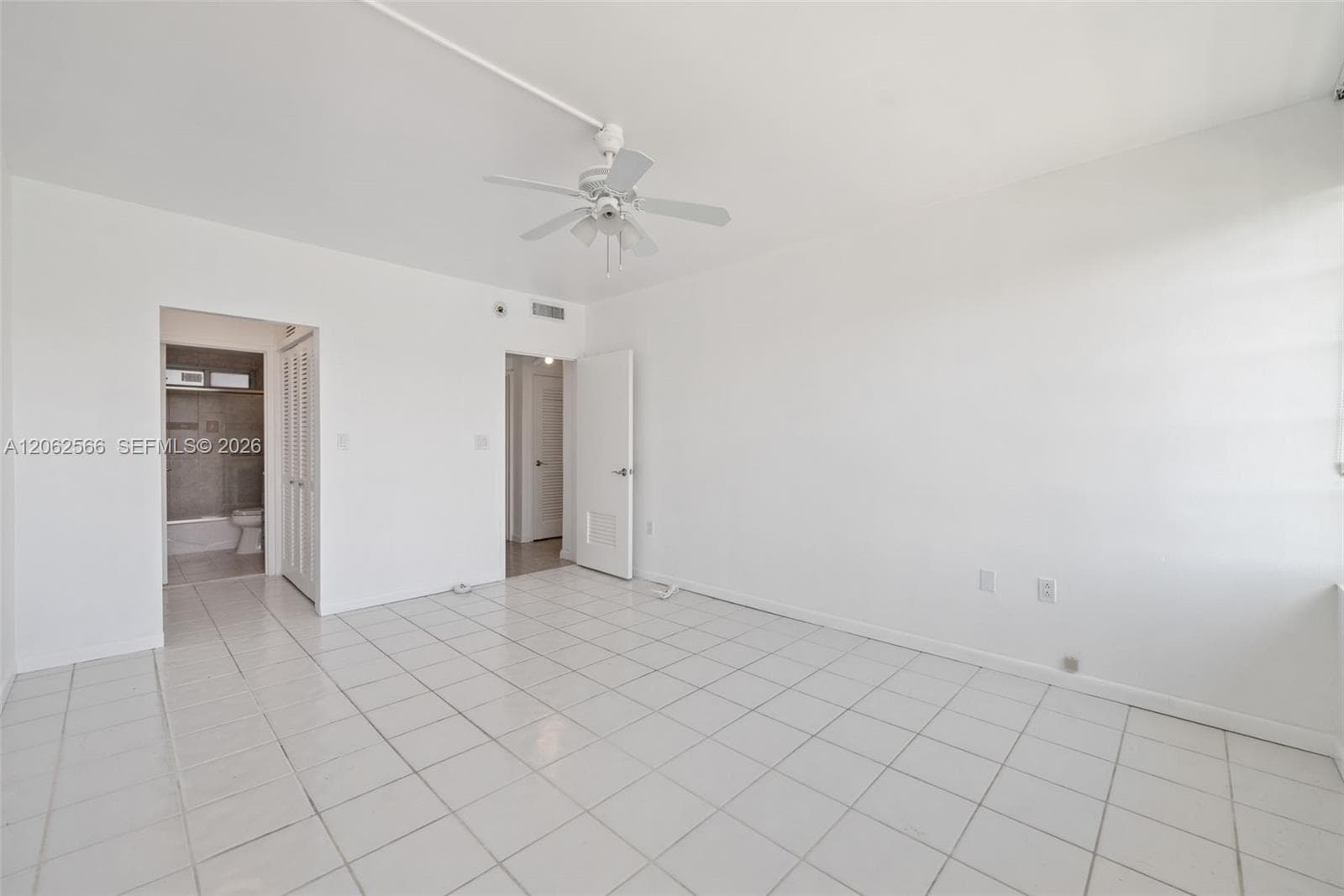 9101 E Bay Harbor Dr 204 photo 15