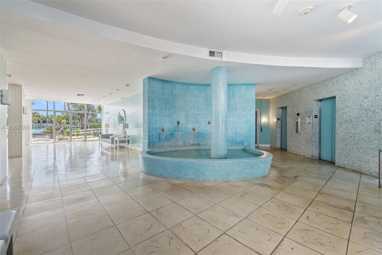 9101 E Bay Harbor Dr 204 photo 4