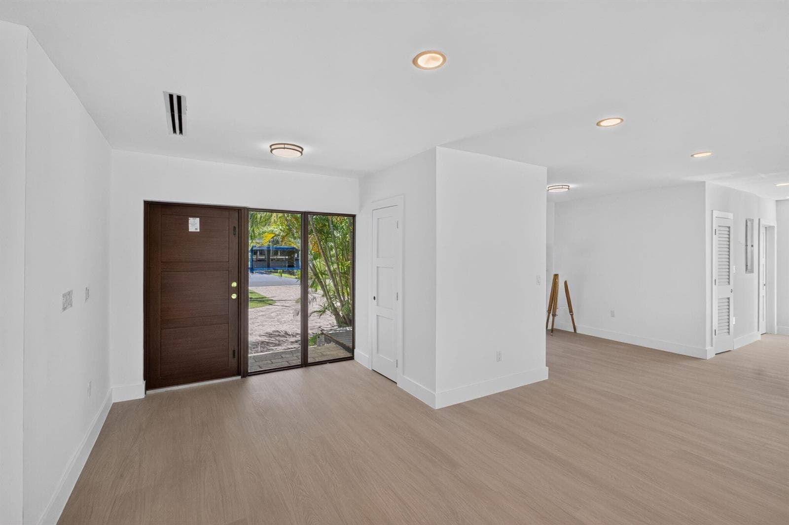 631 N Mashta Drive photo 14