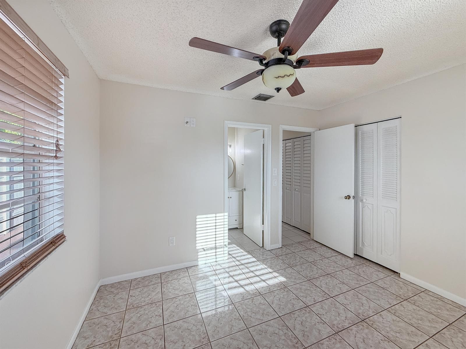 5365 Cannon Way photo 11