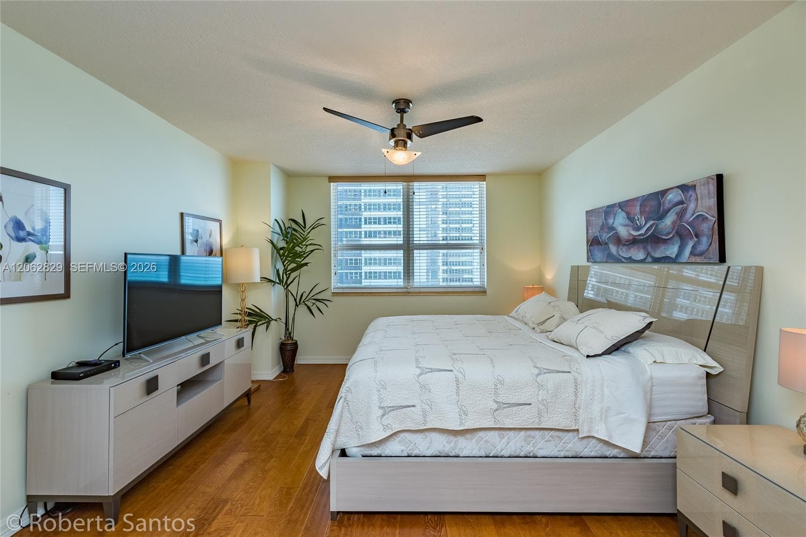 2080 S Ocean Dr 804 photo 22